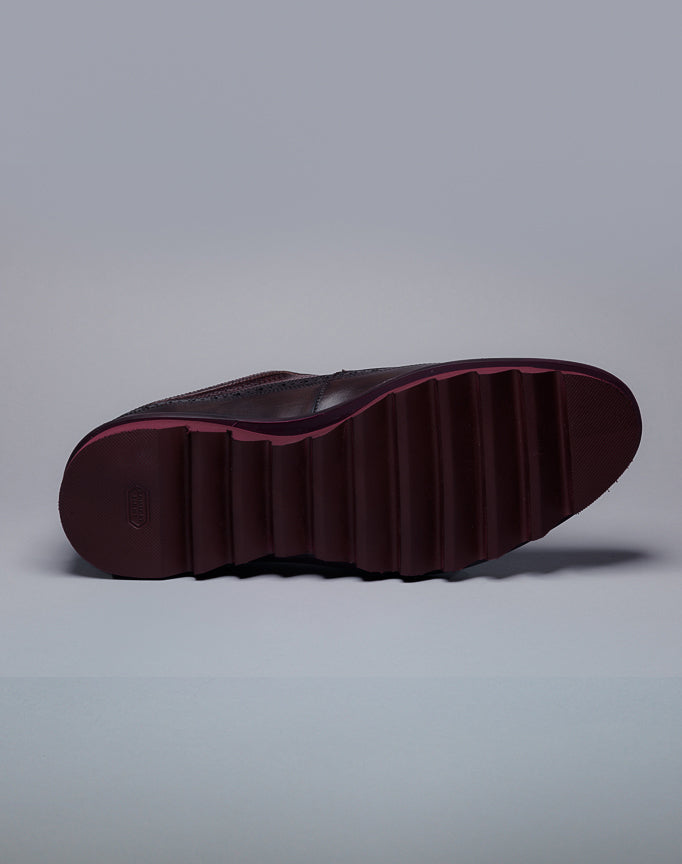 Calce Comfort Light burgundy Laces with stylish Stacked lug sole.