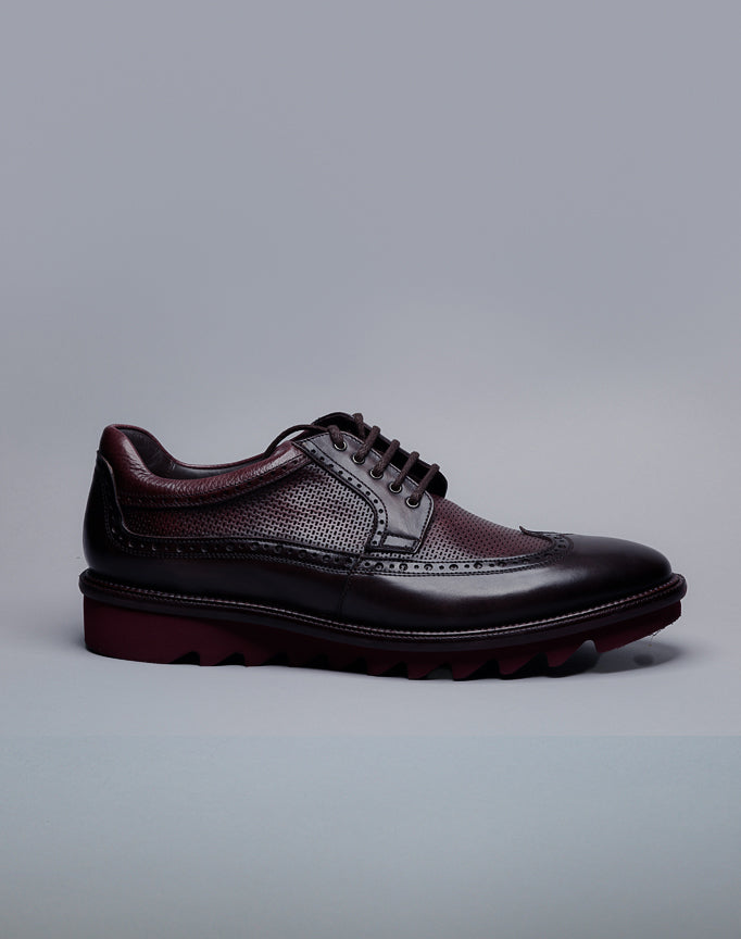 Calce Comfort Light burgundy Laces with stylish Stacked lug sole.